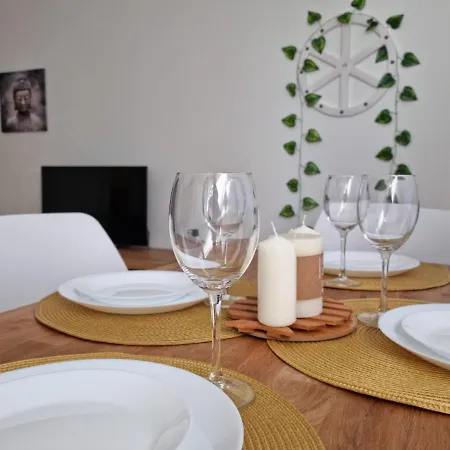 Acogedor, Con Garaje, Centrico. 公寓