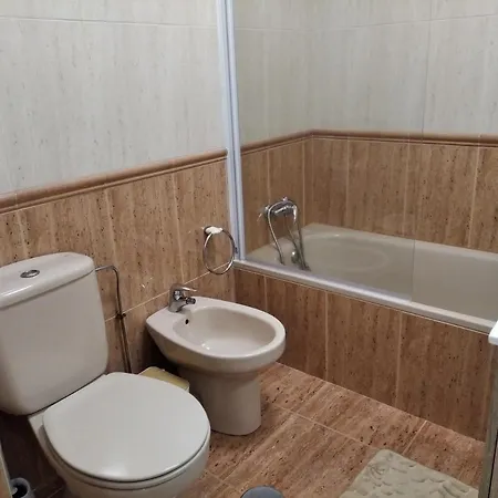 Acogedor, Con Garaje, Centrico. Vigo