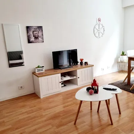 Acogedor, Con Garaje, Centrico. 公寓 比戈