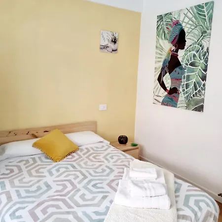 Acogedor, Con Garaje, Centrico. Vigo